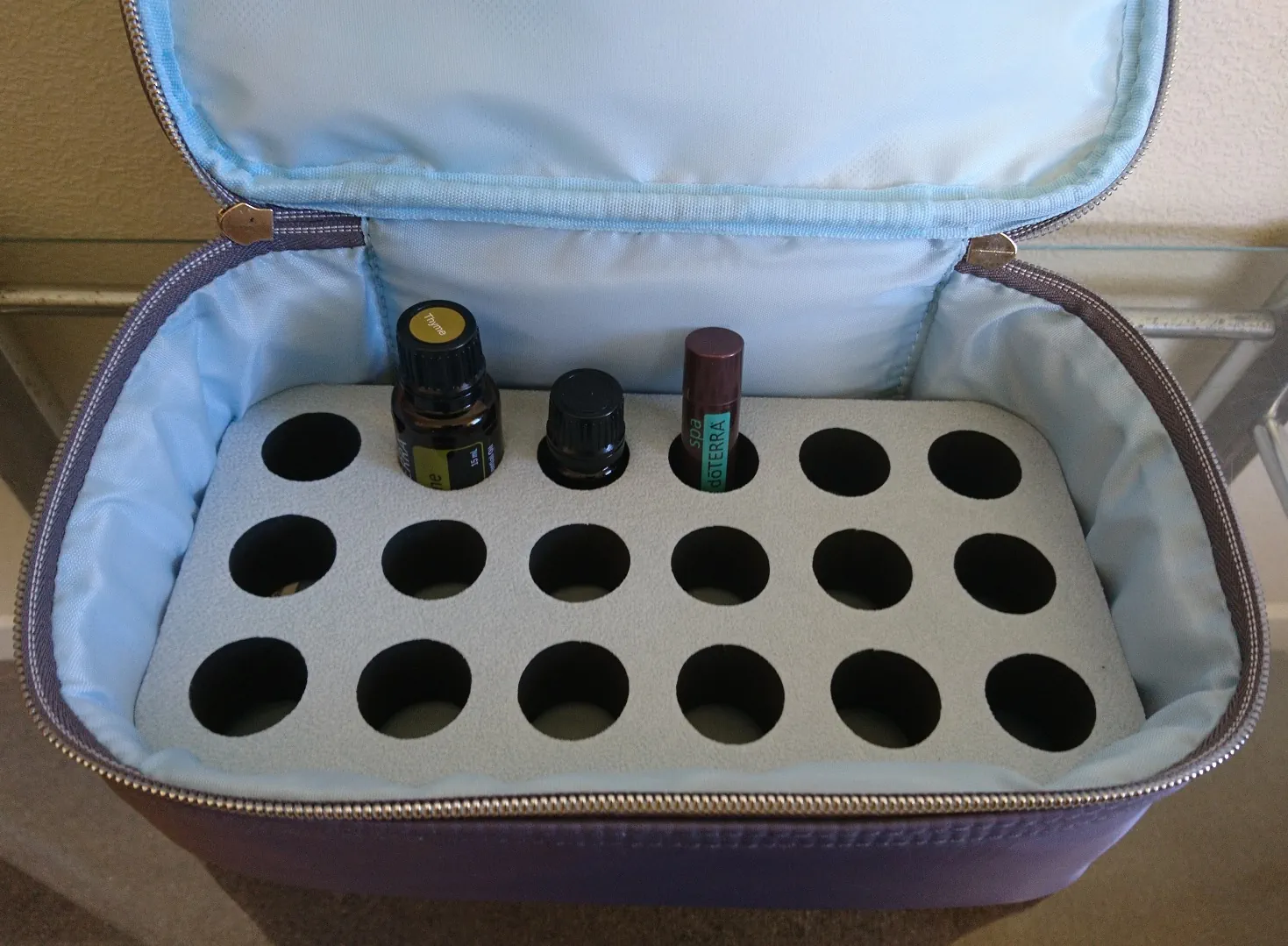 doTERRA Double Zip Train Case (bottom compartment) AU/NZ